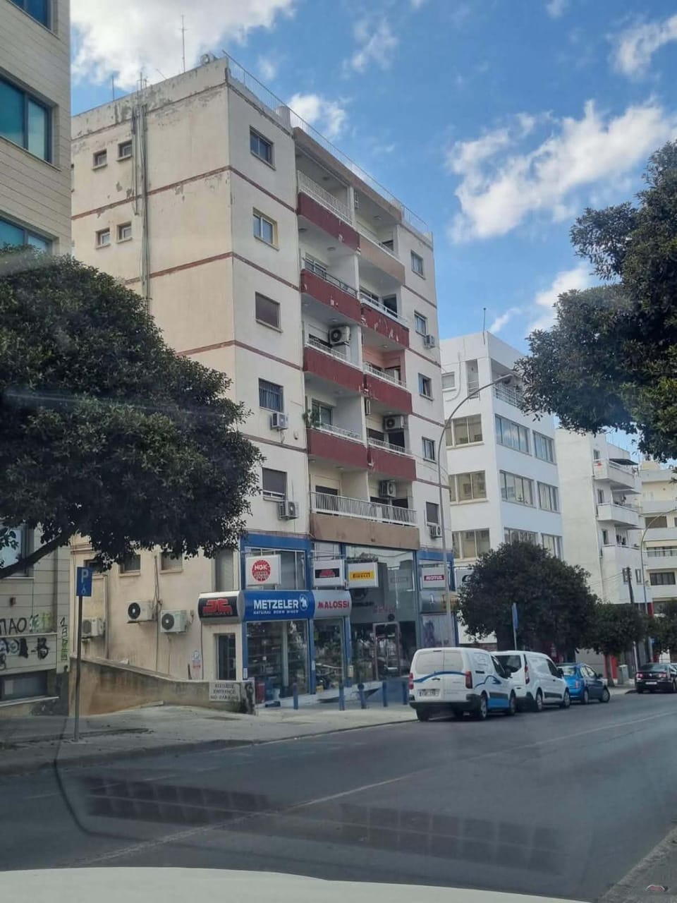 Property building, Street view
