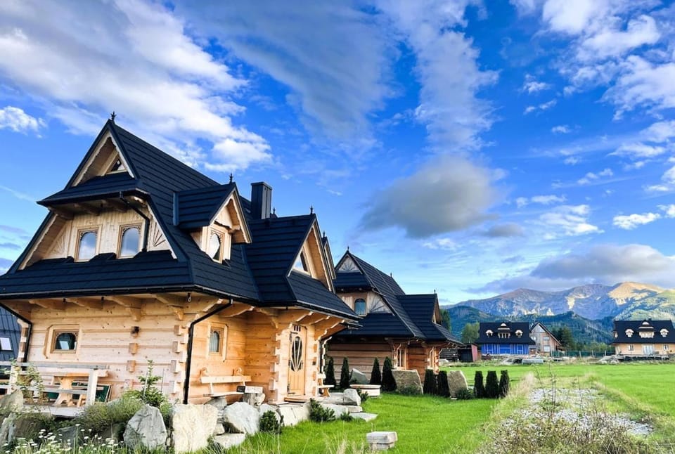 Property building, Garden view, Mountain view