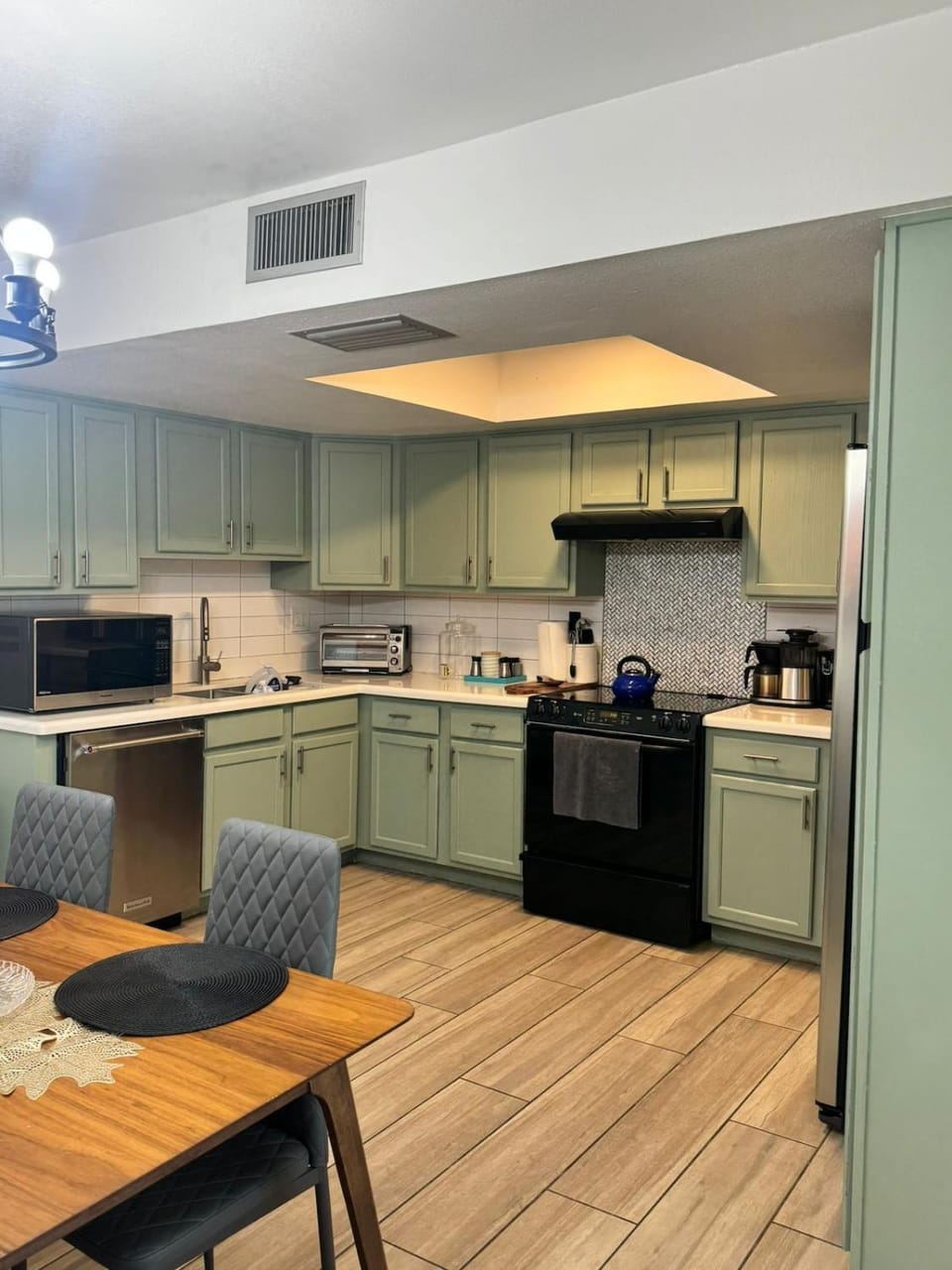 Msg for 5off 3Bed2Bath KingKingQueenBeds N PHX Apartment in Phoenix