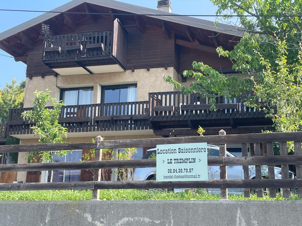 Le Tremplin 61 Apartment in Barcelonnette