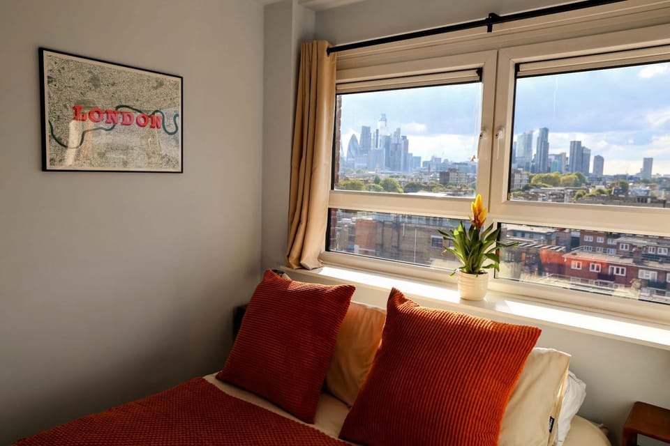 Bed, Bedroom, City view