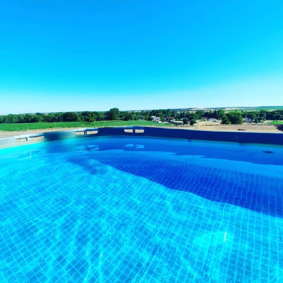 Swimming pool, Swimming pool