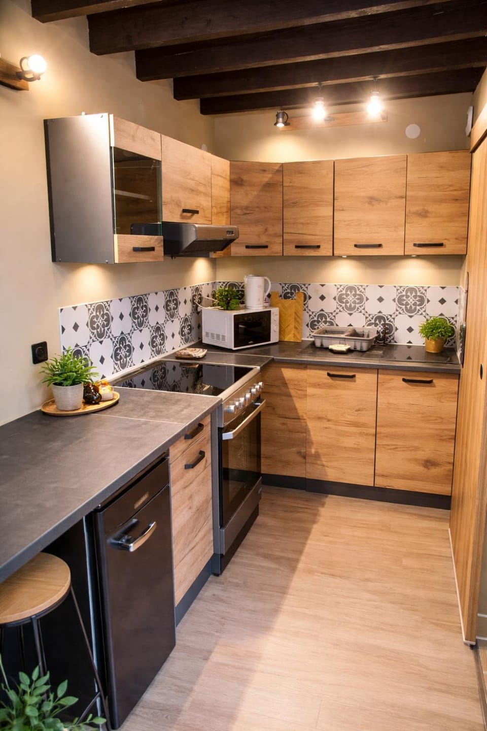 Kitchen or kitchenette