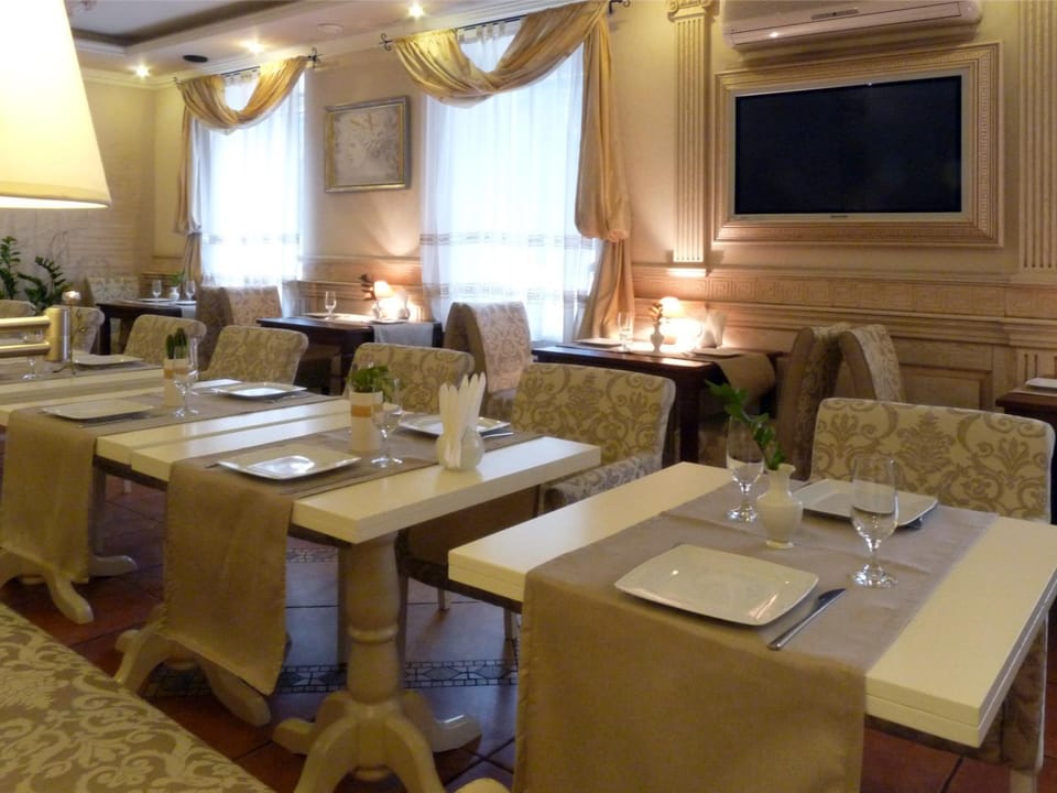 Restaurant/places to eat