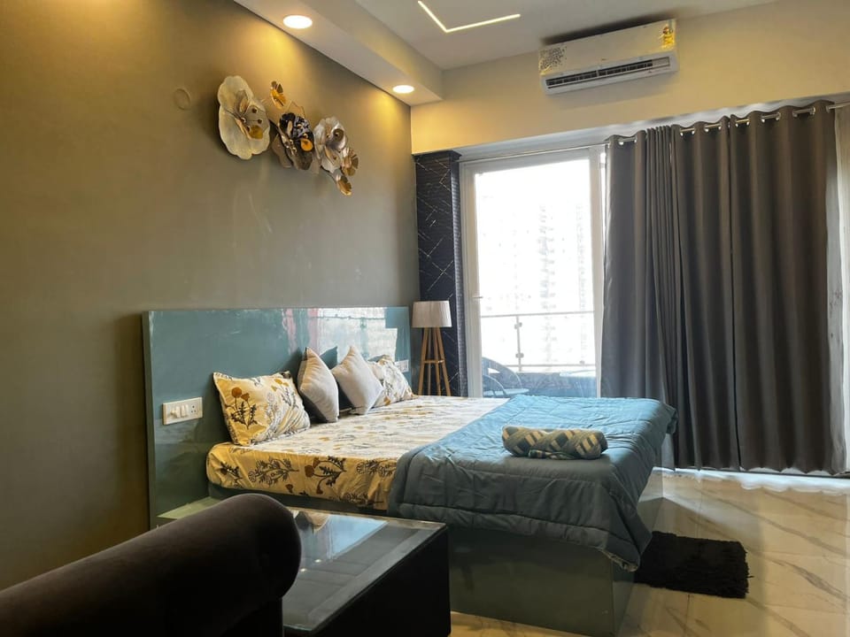 Bed, air conditioner
