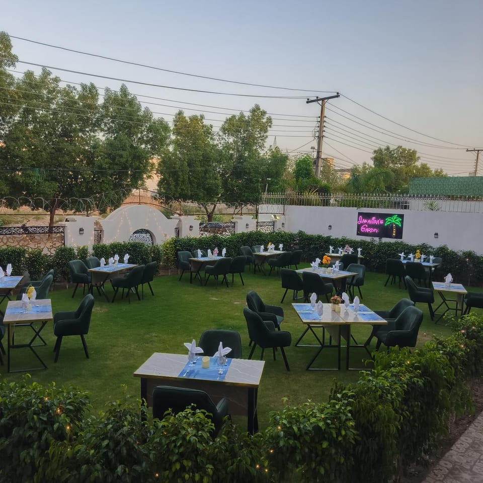 Restaurant/places to eat, Garden