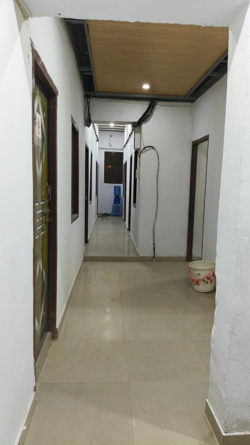 Shri kuti place Apartment in Uttar Pradesh