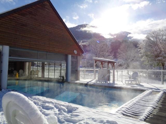 Winter, Mountain view, Swimming pool