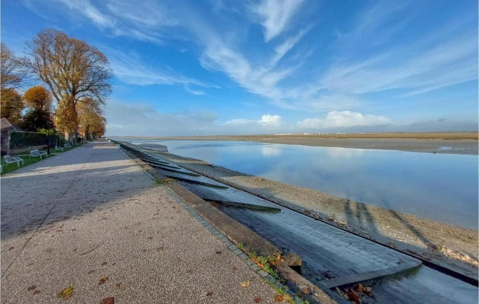 Maison spacieuse et chaleureuse pour familles, à 10 min de la Baie de Somme House in Hauts-de-France