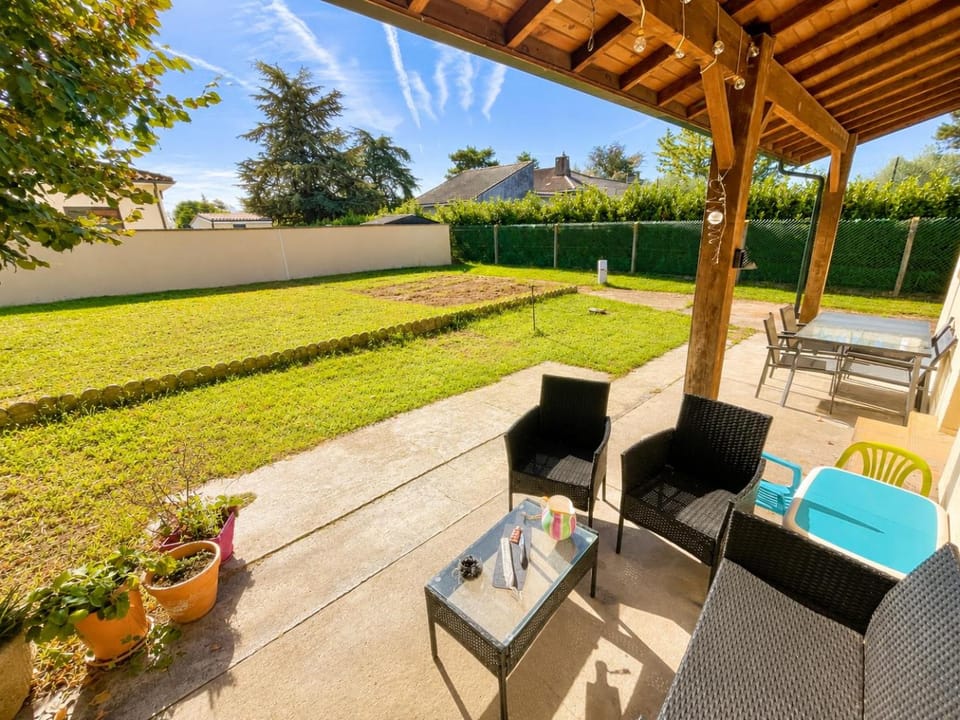 Patio, Spring, Day, Garden, View (from property/room), Balcony/Terrace, Dining area, Garden view
