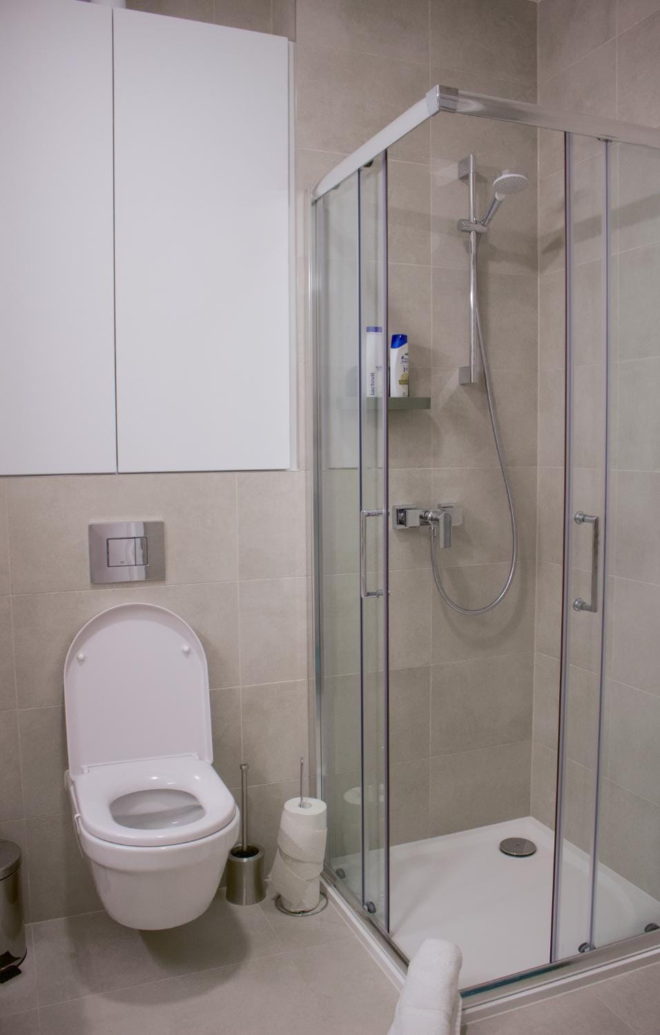 Shower, Toilet, Bathroom