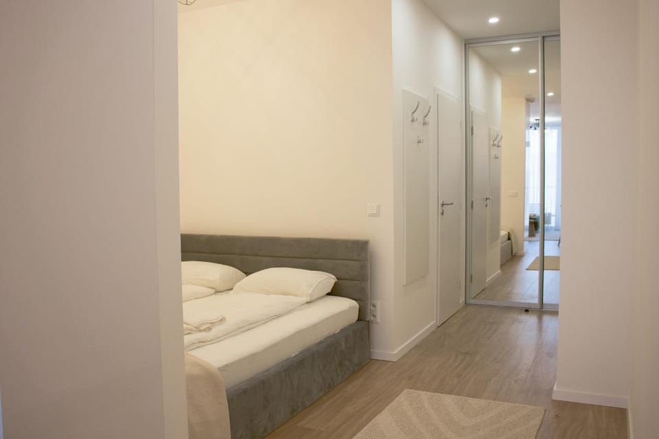 Bed, Bedroom, wardrobe