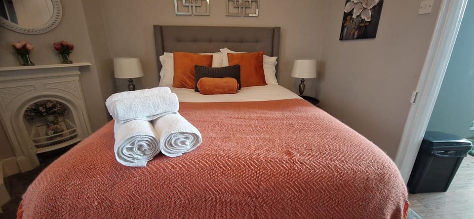 Amazing Central Windsor Flat Contractors welcome Villa in Windsor