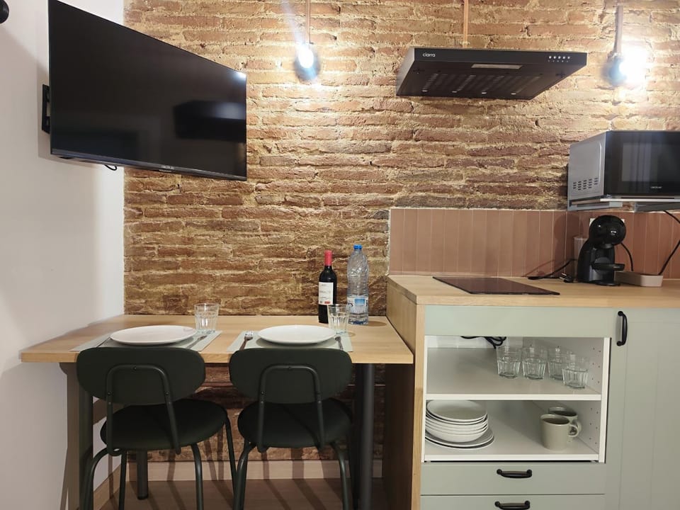 Mazi Plaça Gran Bed and Breakfast in Mataró