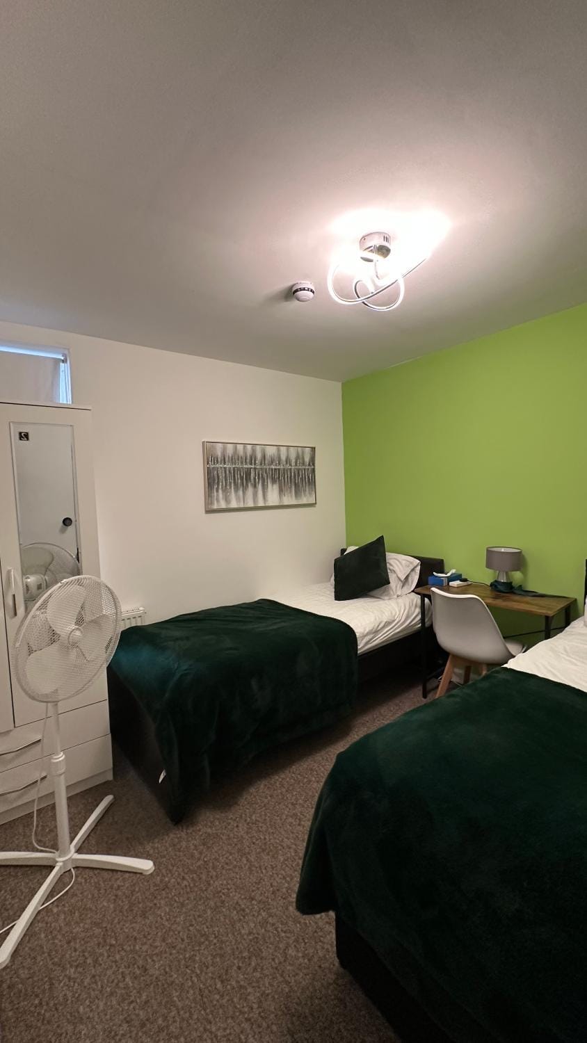 Bed, Photo of the whole room, Bedroom, wardrobe