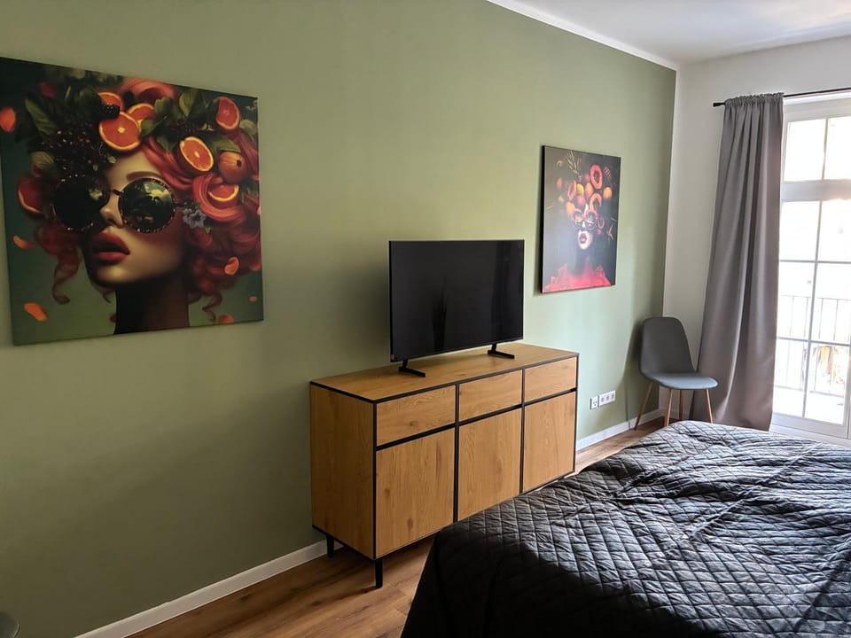 TV and multimedia, Bedroom