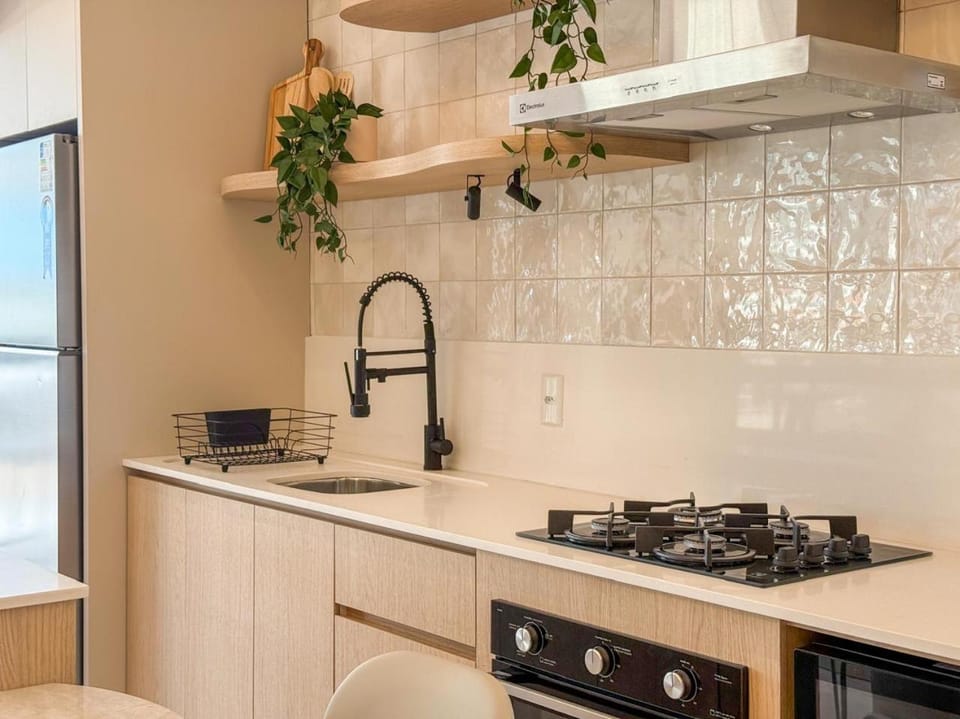 Kitchen or kitchenette, minibar, pet friendly, stove