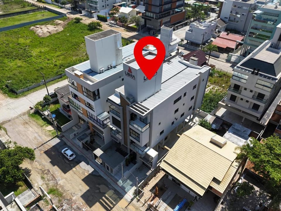 Property building, Day, Bird's eye view, City view, Location