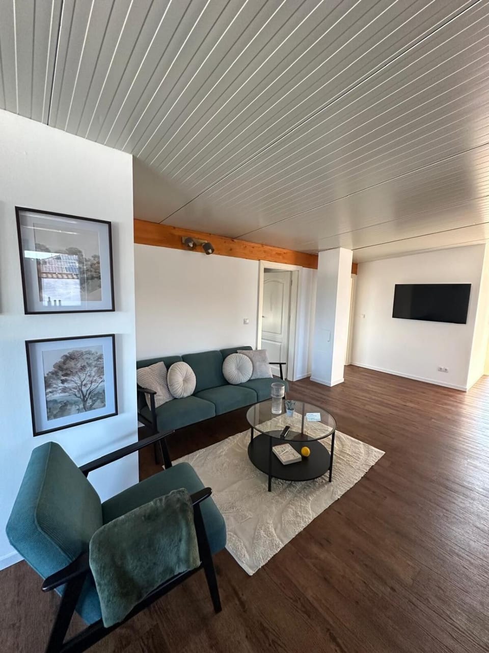 Monteurzimmer in Plaidt 5 Personen mit 4 Schlafzimmer Apartment in Andernach