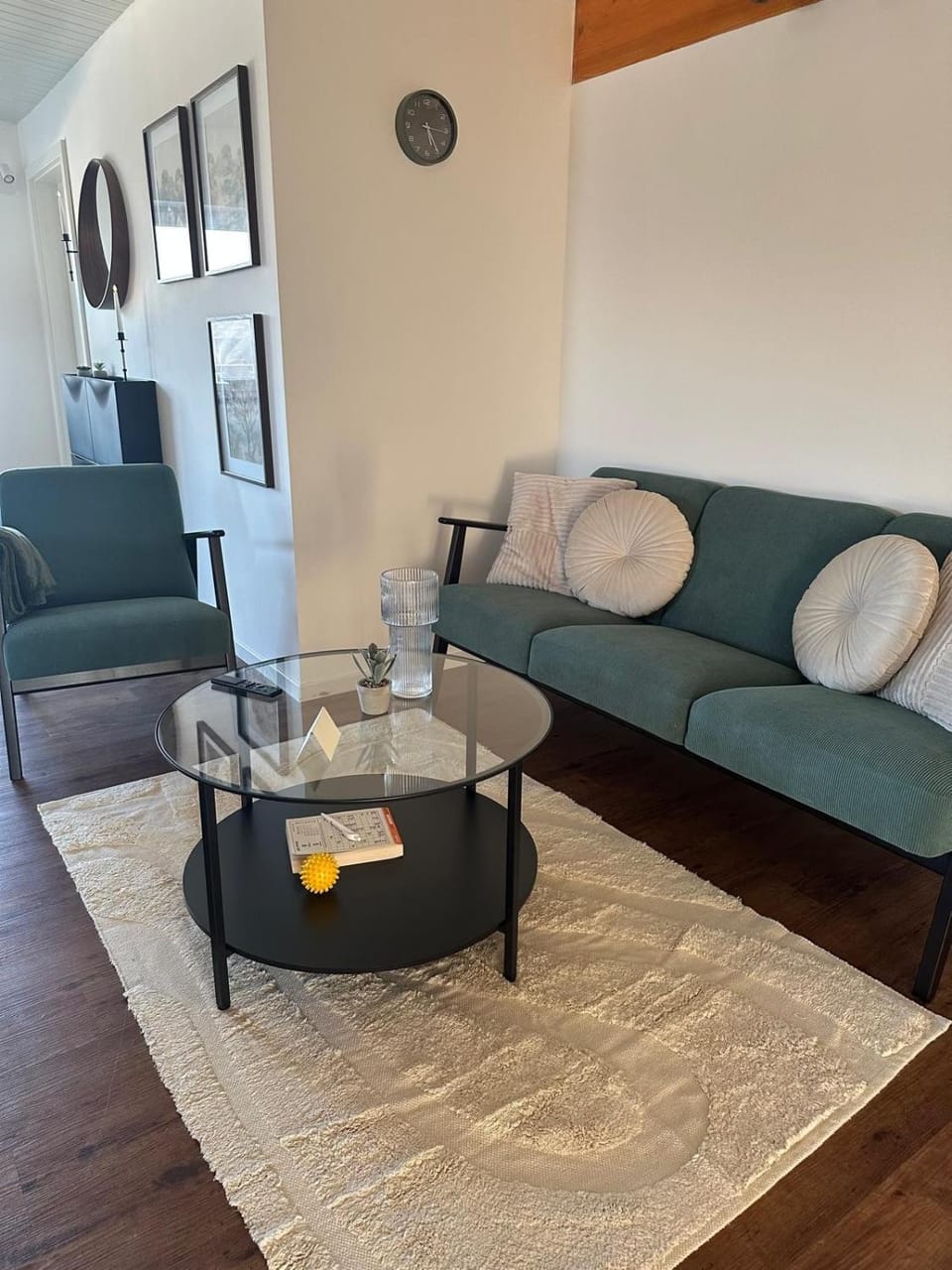Monteurzimmer in Plaidt 5 Personen mit 4 Schlafzimmer Apartment in Andernach