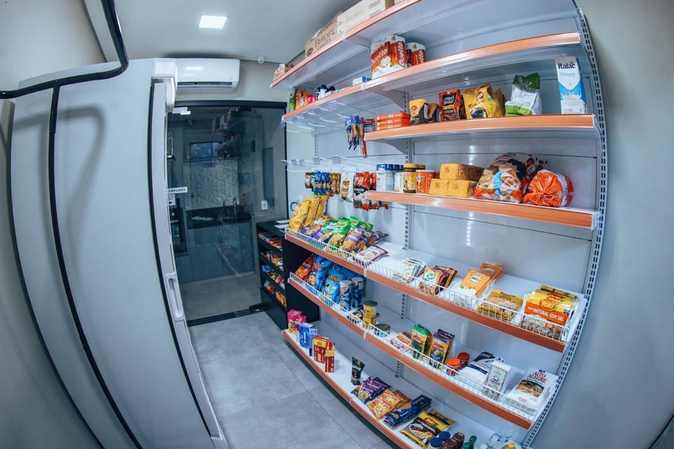 Supermarket/grocery shop