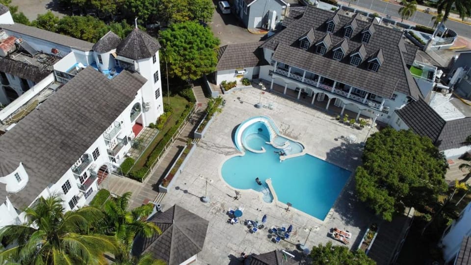 Beachview 1 bedroom 15 Apartment in Ocho Rios