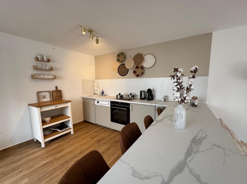 Home&Living - Casa Garden Apartment in Dusseldorf