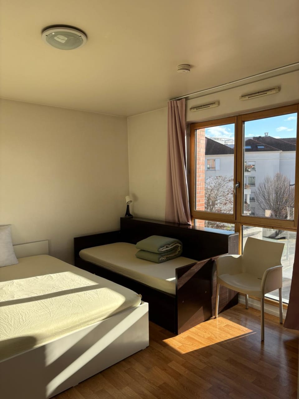 Charming studio 10 minutes to La Défense Apartment in Île-de-France