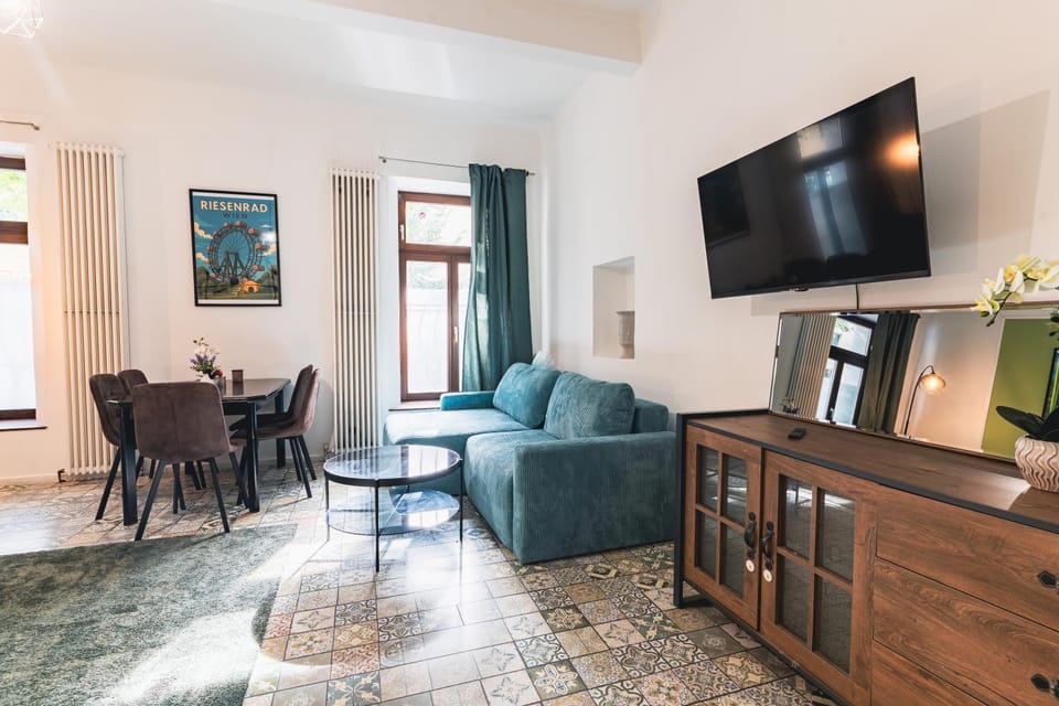 Stay at Schönbrunn #1 Apartment in Vienna