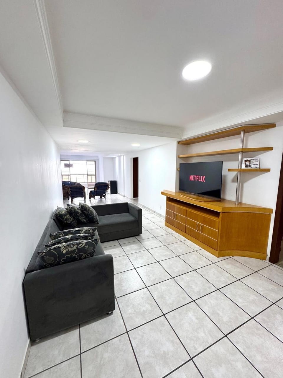Communal lounge/ TV room, TV and multimedia, Living room, Seating area