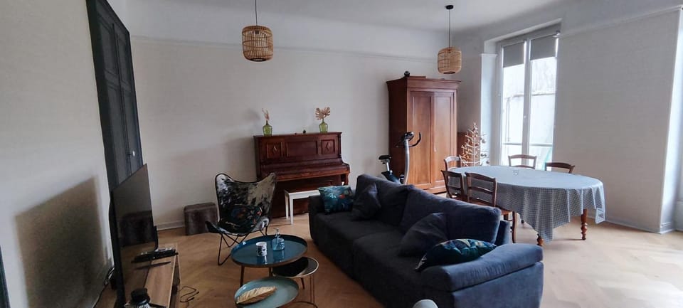 Communal lounge/ TV room, Dining area