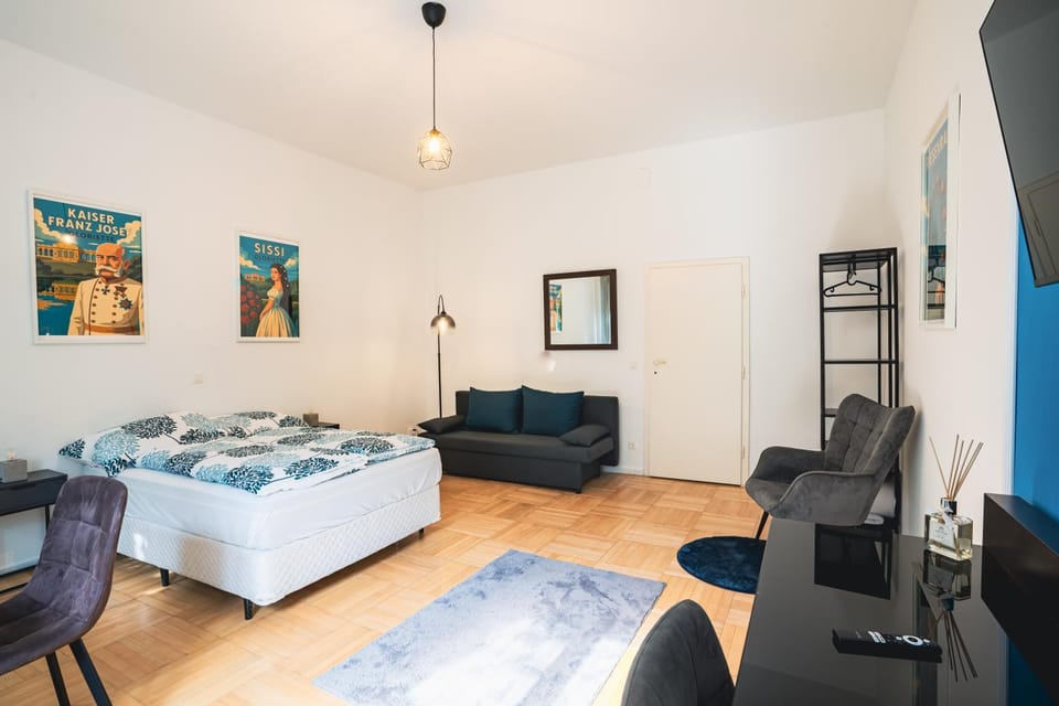 Stay at Schönbrunn #4 Apartment in Vienna