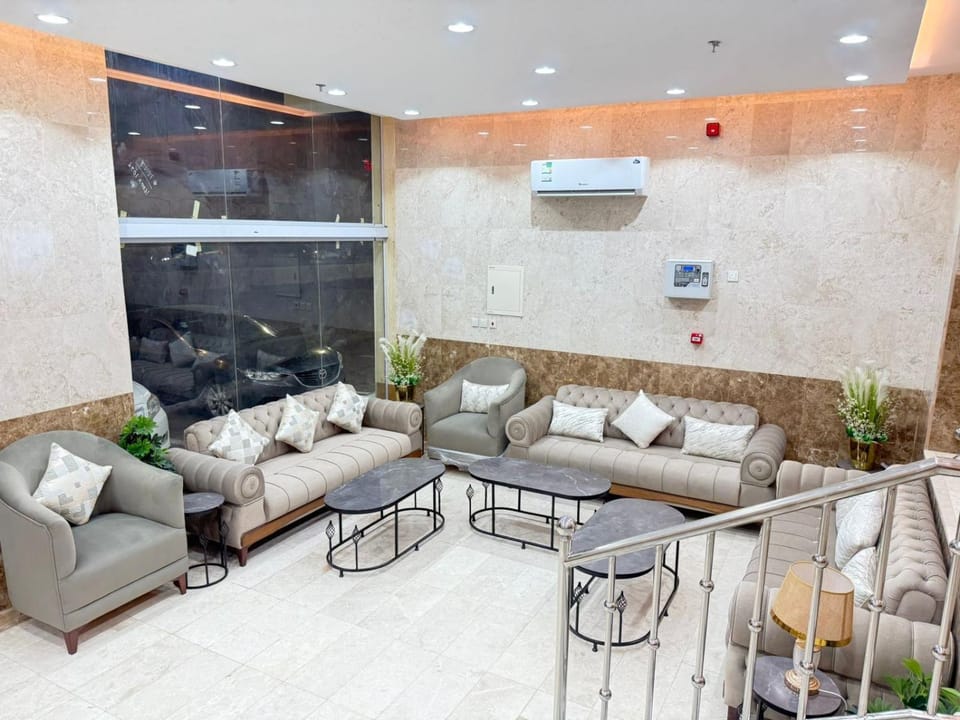 Lobby or reception, Seating area