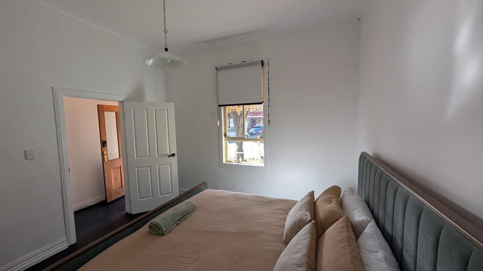Little Yellow Guesthouse Vacation rental in Melbourne
