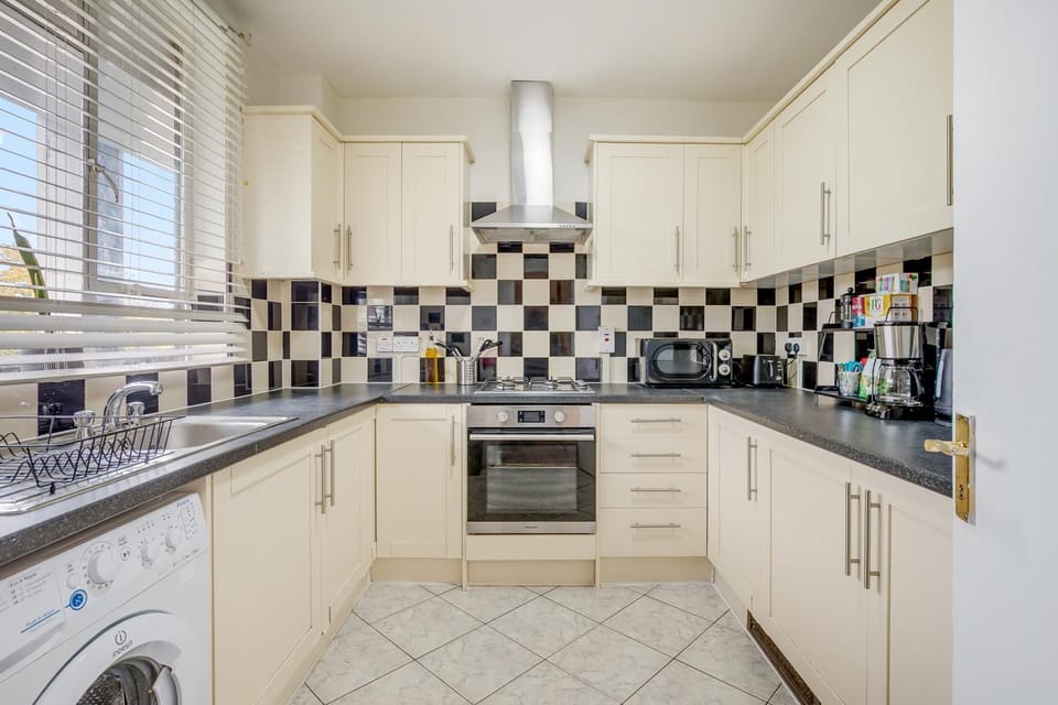Zone 1 Spacious Serviced Apartment in Central London Apartment in London Borough of Islington