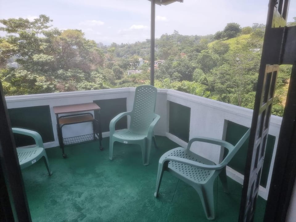 View (from property/room), Balcony/Terrace, Seating area