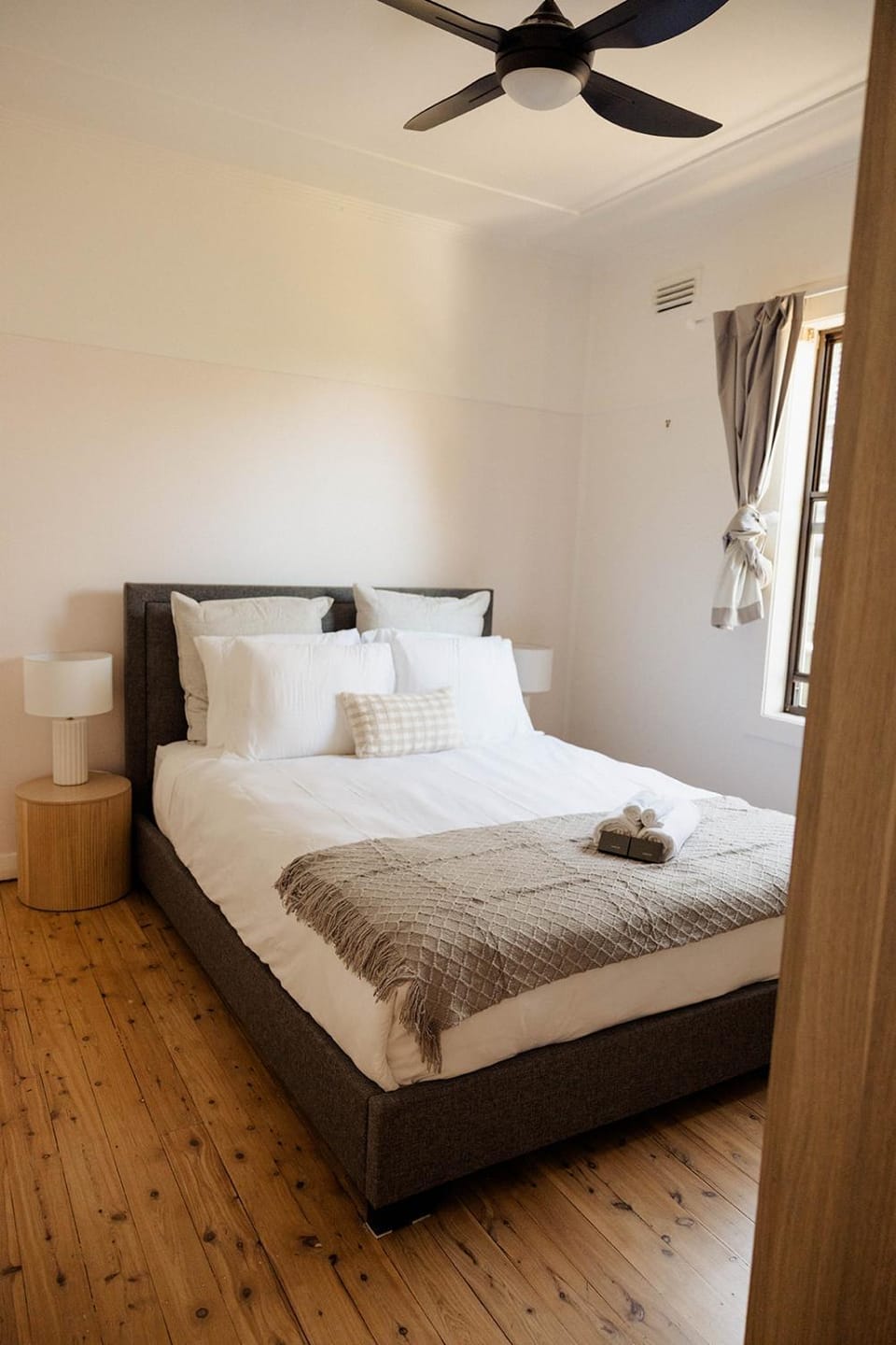 Bedroom, wardrobe