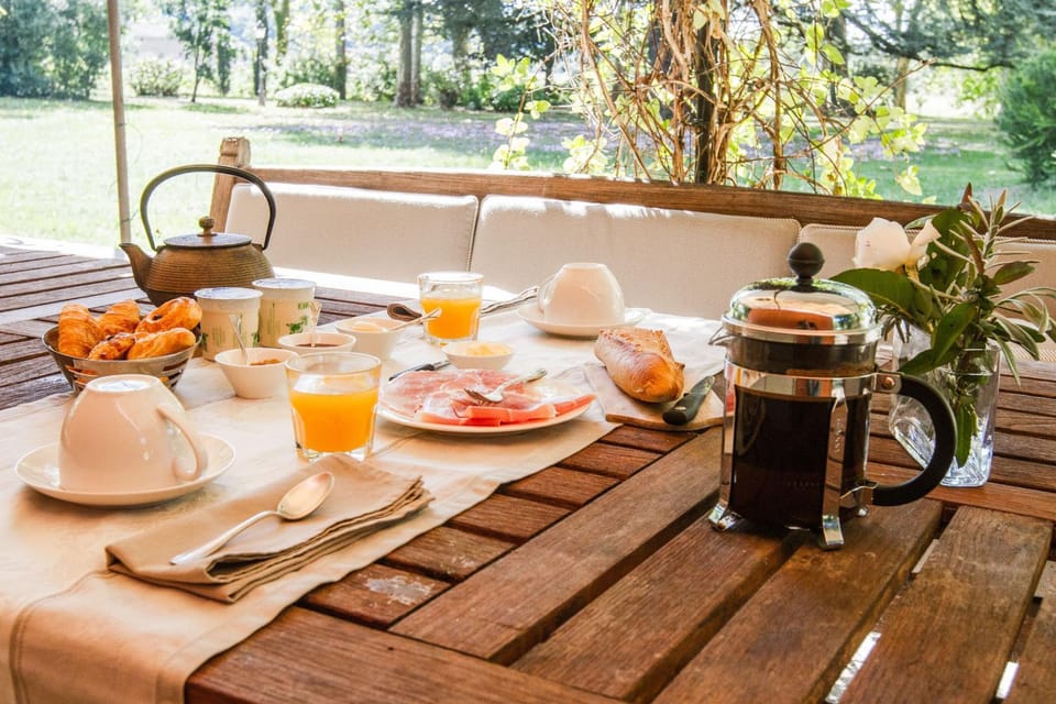 Domaine De Roucayrols Bed and Breakfast in Occitanie