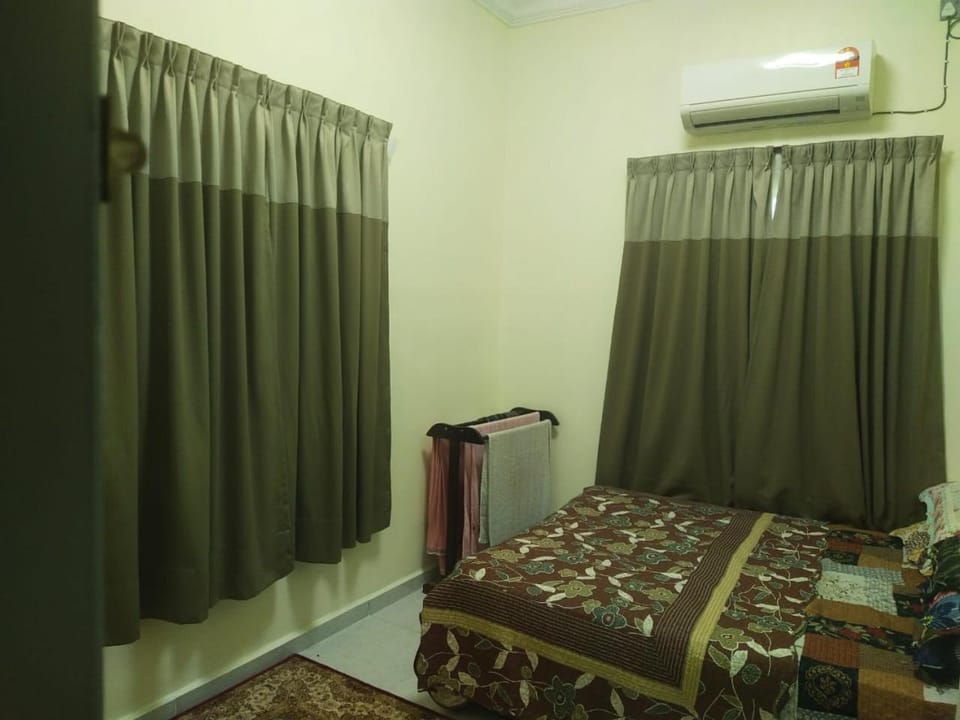 Teratak Desa Cemerlang 2 House in Perak