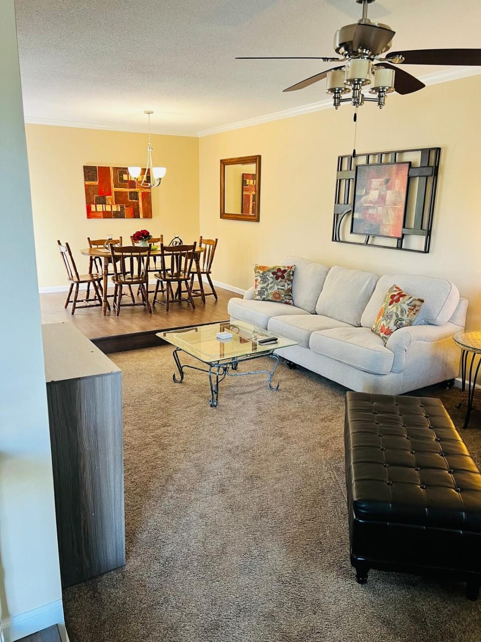 Living room, Dining area