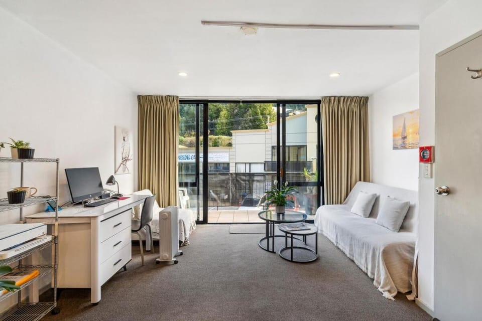 Scenic Stay Near the Soul of Queenstown Apartment in Queenstown