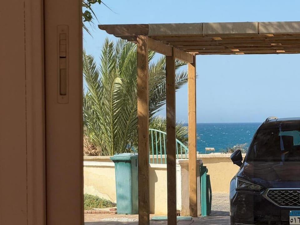 Hillside 4BR Villa, El Gouna Getaway Apartment in Hurghada