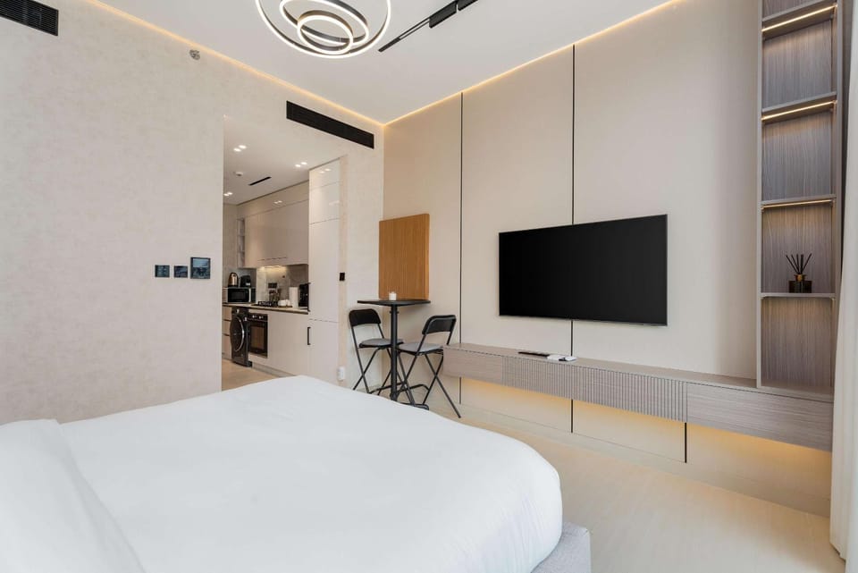 Cozy Brand-New Studio w Balcony in JVC Apartment in Dubai