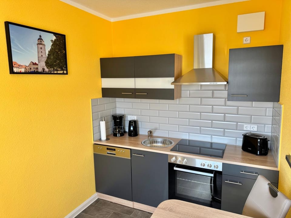 Kitchen or kitchenette, kitchen