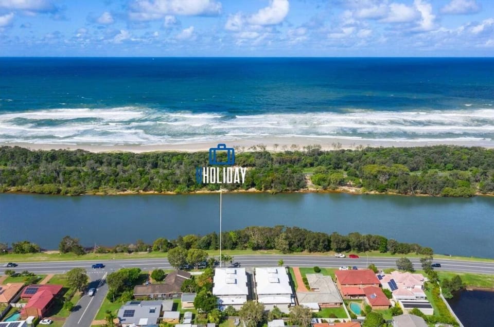 Nearby landmark, Bird's eye view, Beach, River view