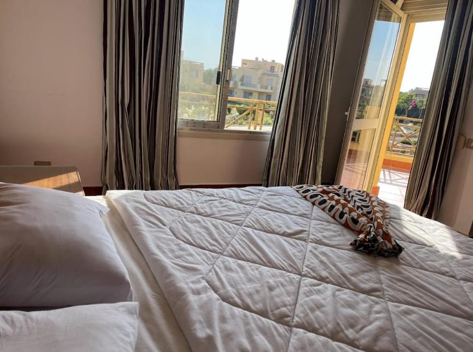 Luxury 5BR Villa with Sea View & Garden in Einbay Villa in Egypt