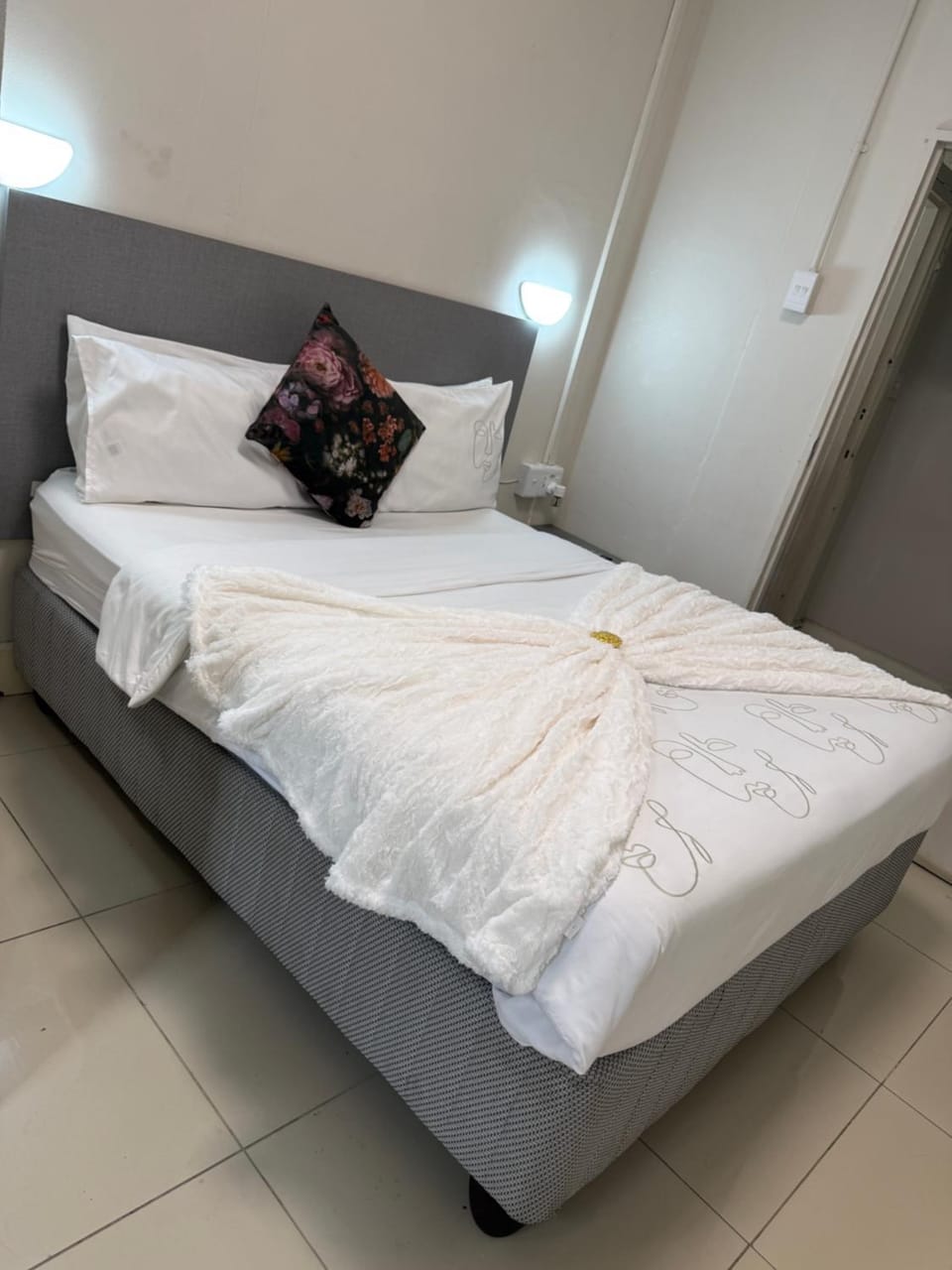 JH Guest house Bed and Breakfast in Durban