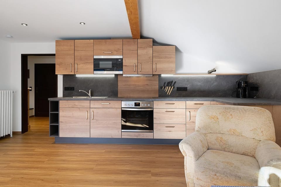 Kitchen or kitchenette, Living room