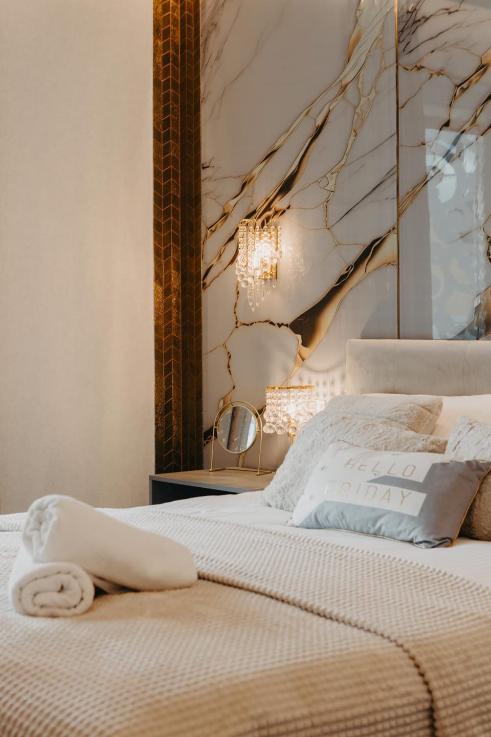 Bed, Photo of the whole room, Bedroom, towels