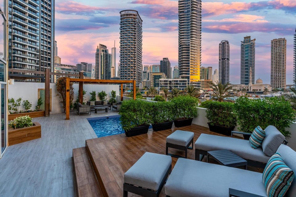 Garden, Swimming pool